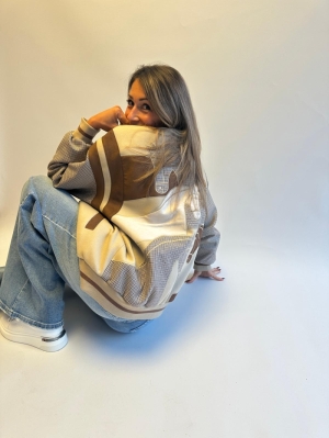 beige
