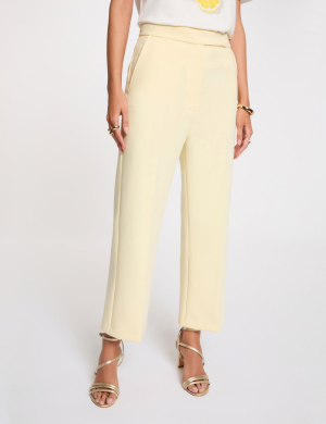 JAUNE PASTEL